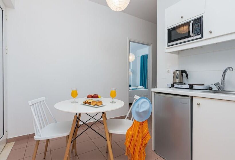 סוויטת ג'וניור, W Suites By Estia