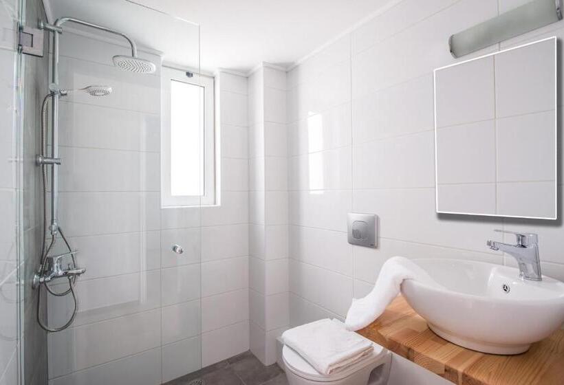 סוויטת ג'וניור, W Suites By Estia