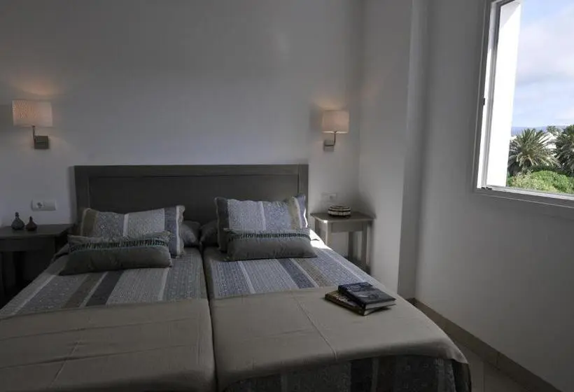 اتاق استاندارد با تراس, Hostal Tarifa  Recepcion Abierta Las 24h