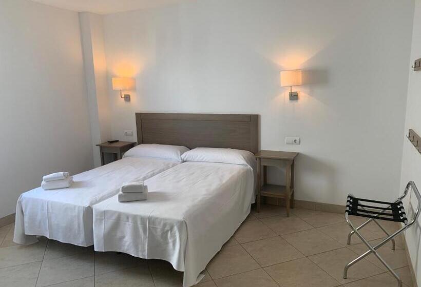اتاق استاندارد برای معلولان, Hostal Tarifa Recepcion Abierta Las 24h