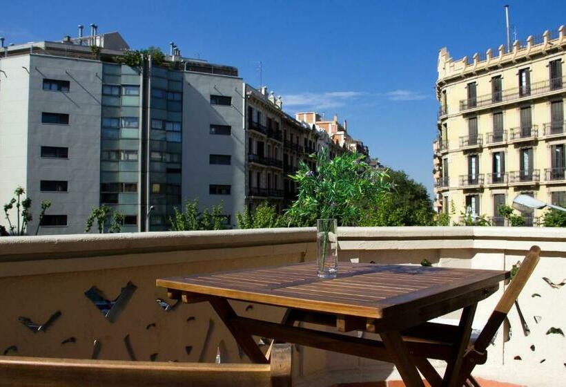 Номер Стандарт с Террасой, Hostalin Barcelona Diputacion