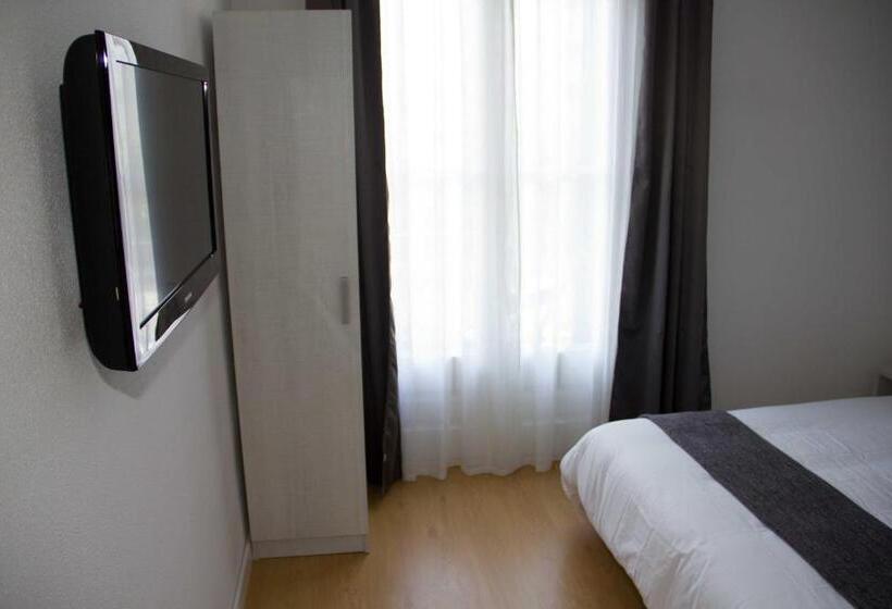 Номер Стандарт с Балконом, Hostalin Barcelona Diputacion