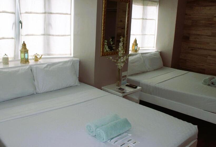 سوییت, Altaroca Mountain Resort Antipolo