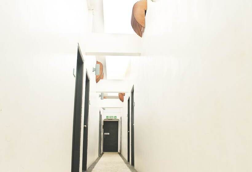 اتاق خانوادگی, Altaroca Mountain Resort Antipolo