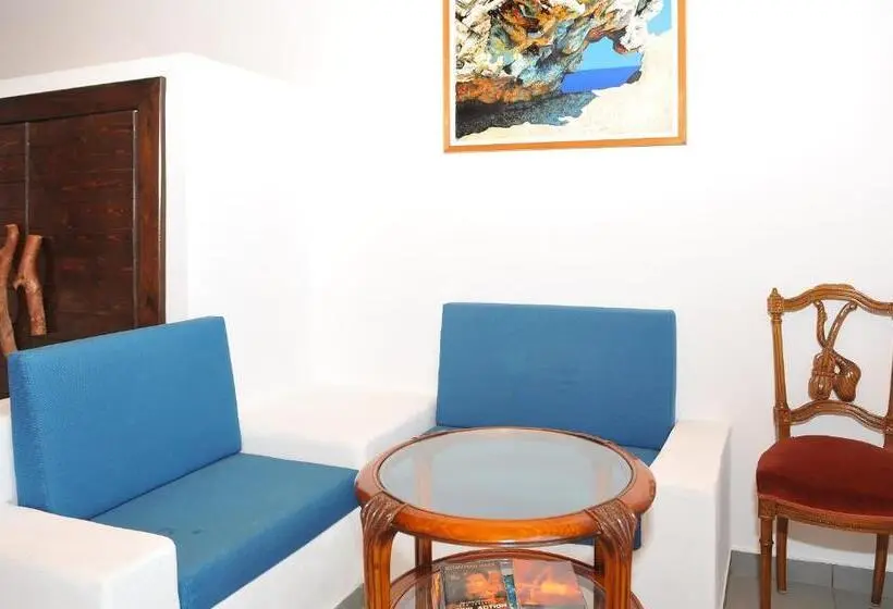 سوییت جونیور با بالکن, Galini Tropica
