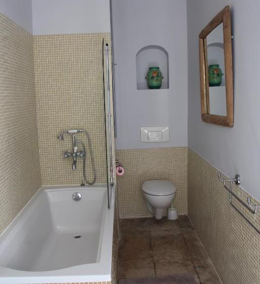 شقة غرفة واحدة, Maison Anila