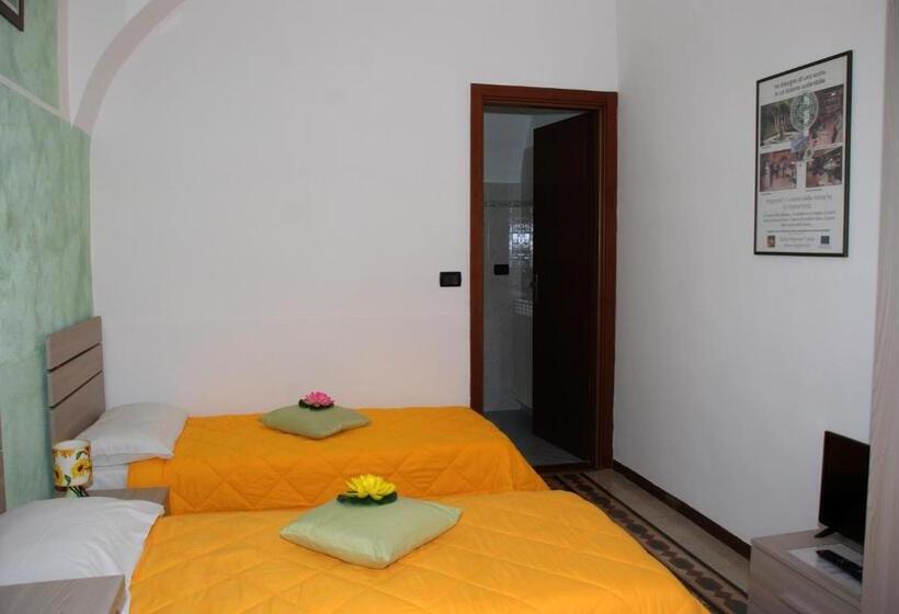 غرفة قياسية, La Cascina