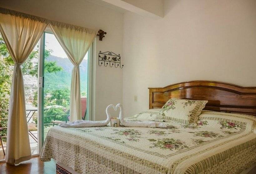 Standard Szoba, Casa Maximiliano