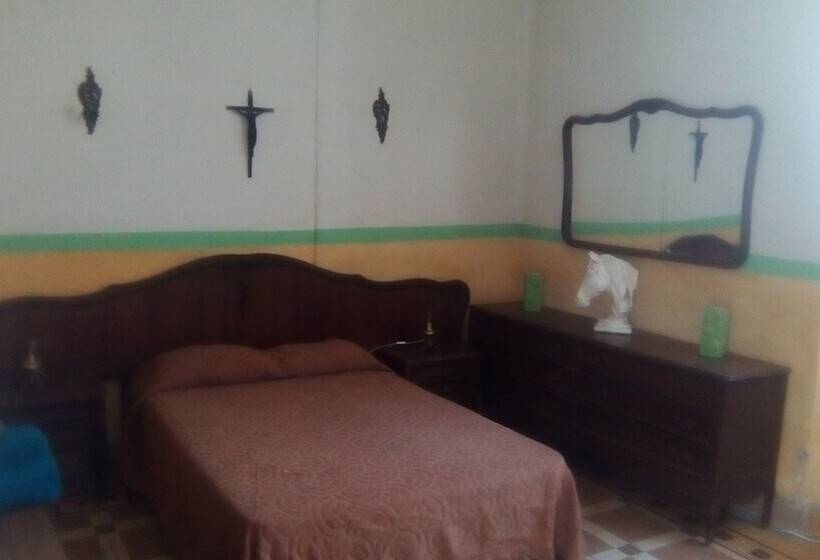غرفة كلاسيكية سرير مزدوج, Hostal La Cruz Verde