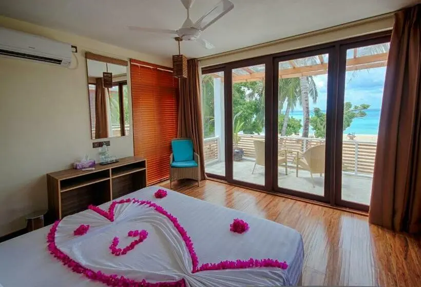 اتاق لوکس با چشم‌انداز دریا, Kinan Retreat