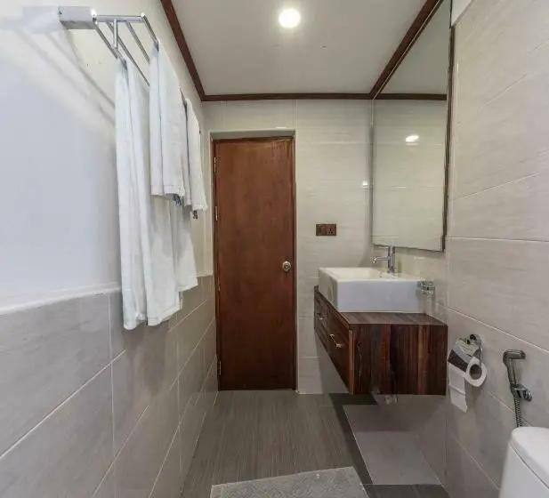 اتاق خانوادگی با چشم‌انداز دریا, Kinan Retreat