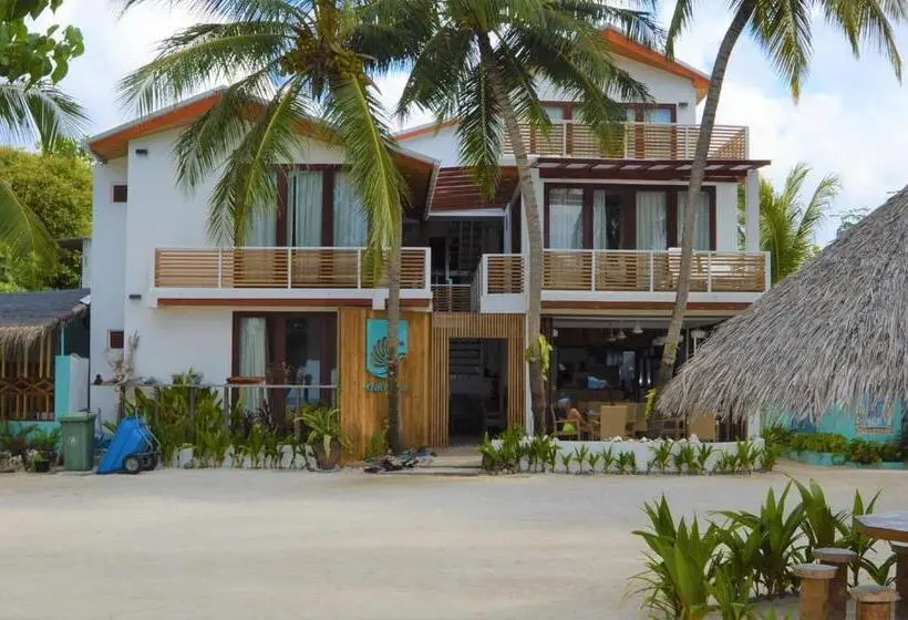 اتاق لوکس, Kinan Retreat