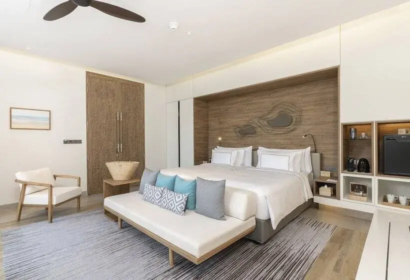 スイート, Melia Phuket Mai Khao