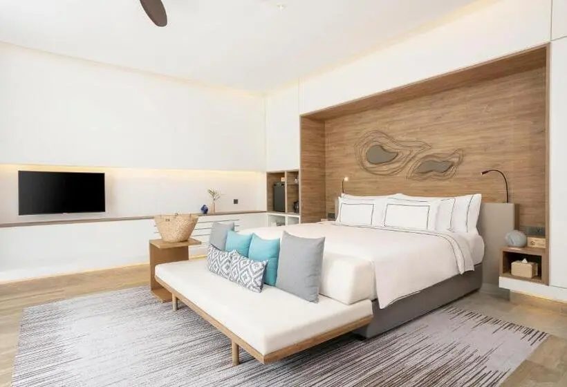 スイート, Melia Phuket Mai Khao