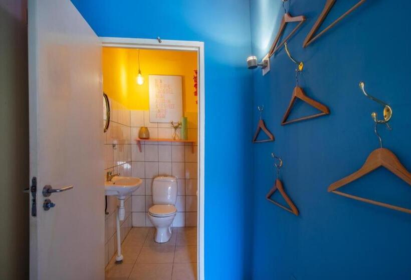 اتاق استاندارد با چشمانداز استخر, Happy Curoase