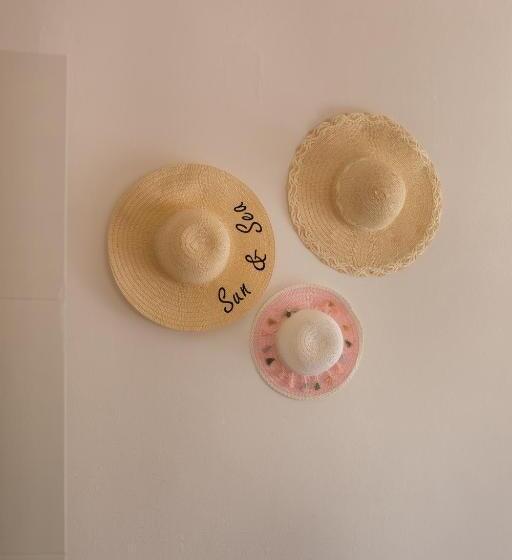 اتاق استاندارد چهارنفره با چشمانداز باغ, Happy Curoase