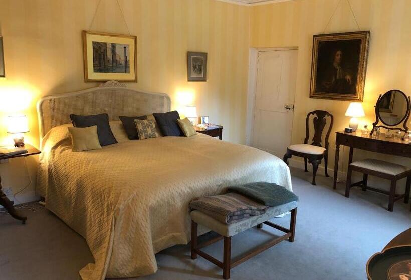 Номер Deluxe Вид на Сад, Marston Hall