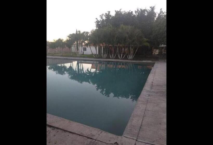 غرفة عائلية, Room In Guest Room   Lodging And Tranquility