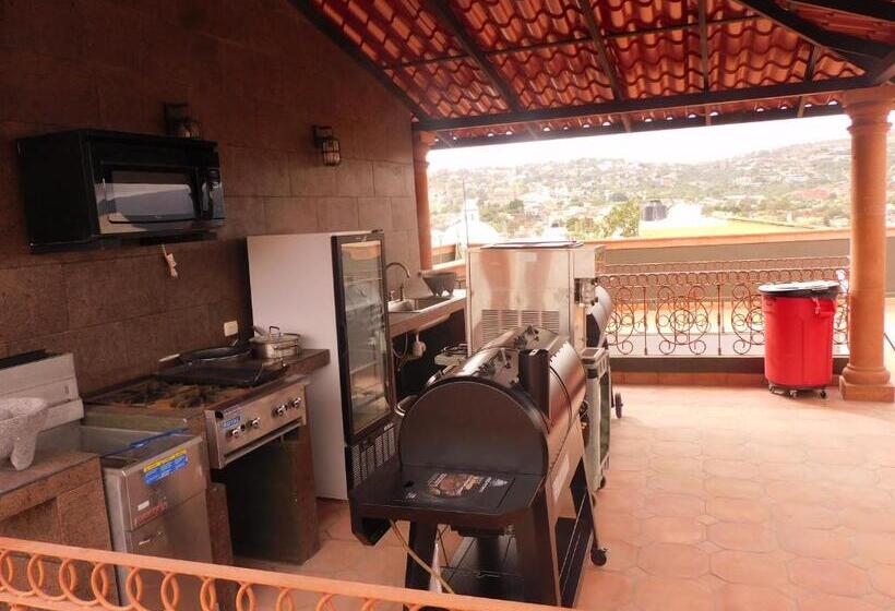 آپارتمان سوپریور 1 خوابه, Vista Del Sol Apartments