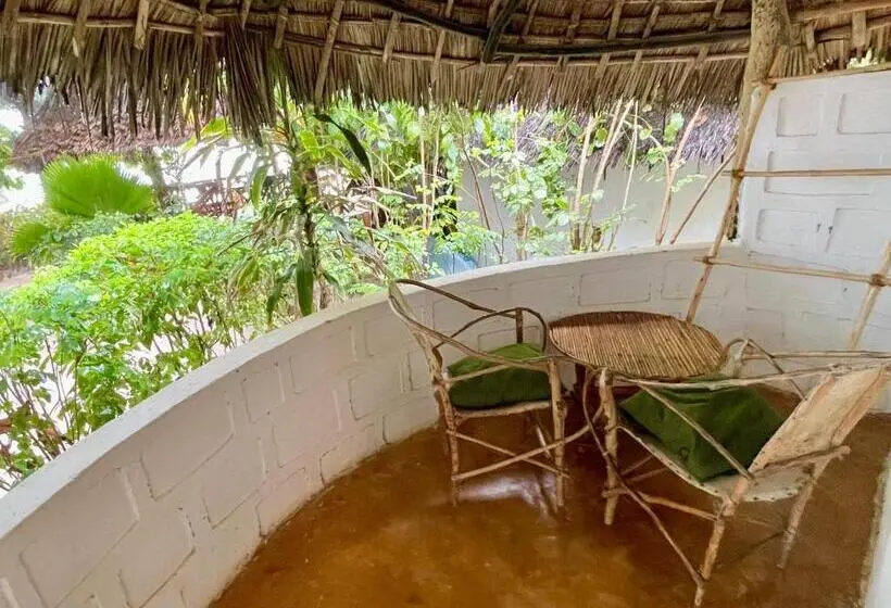 スタンダードバンガロー, Hebe Bungalows Lodge