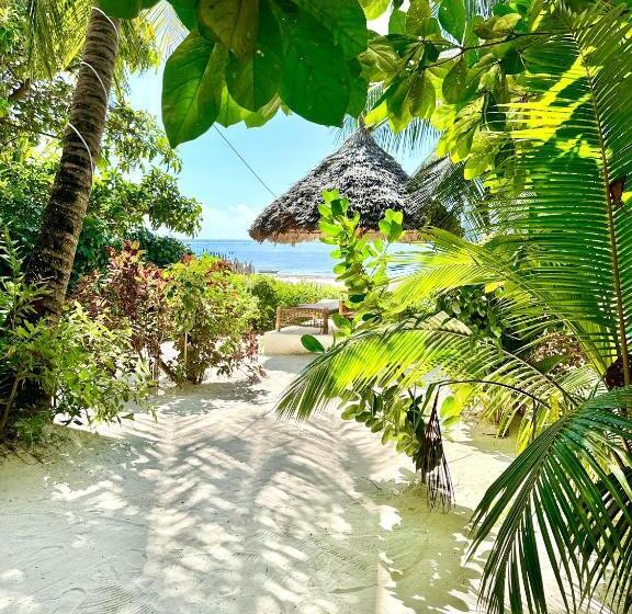 غرفة ديلوكس ثلاثية مطلة على البحر, Hebe Bungalows Lodge