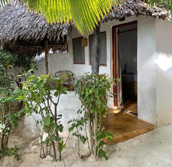 بنجلو قياسى, Hebe Bungalows Lodge