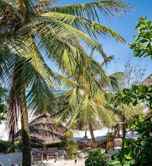 غرفة ديلوكس مطلّة علي البحر مزوَّدة بشُرفة, Hebe Bungalows Lodge