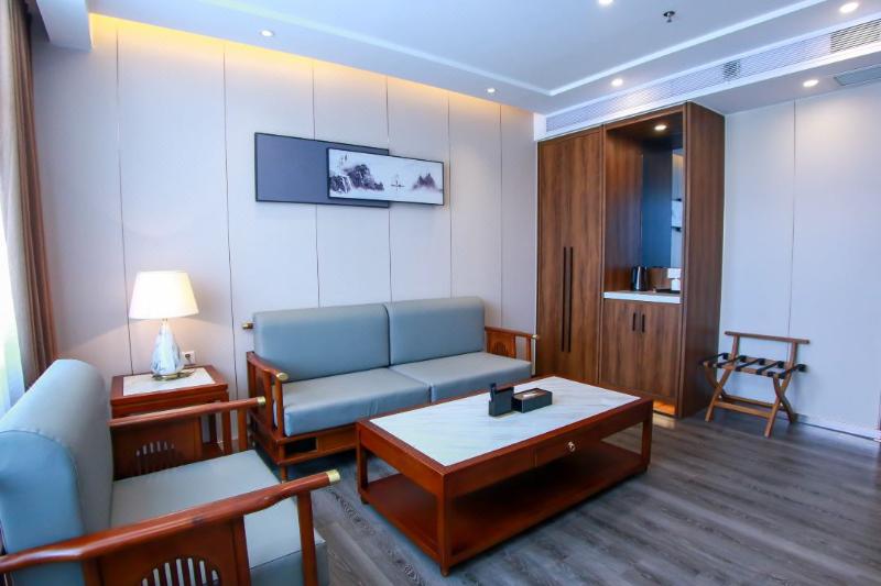 Номер Стандарт Кровать Кинг Адаптированный для Инвалидов, The Orbit Hotel, Trademark Collection By Wyndham