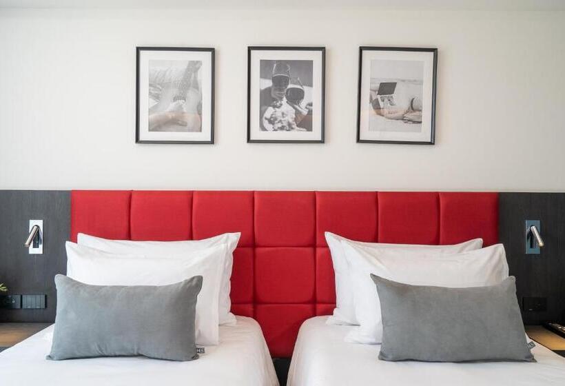 스탠다드 룸, Travelodge Phuket Town