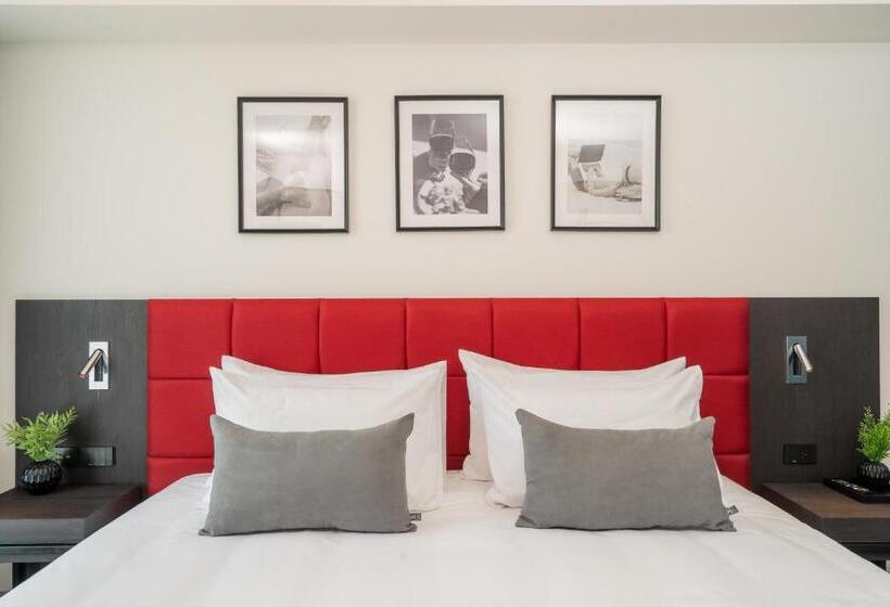 수피리어 룸, Travelodge Phuket Town