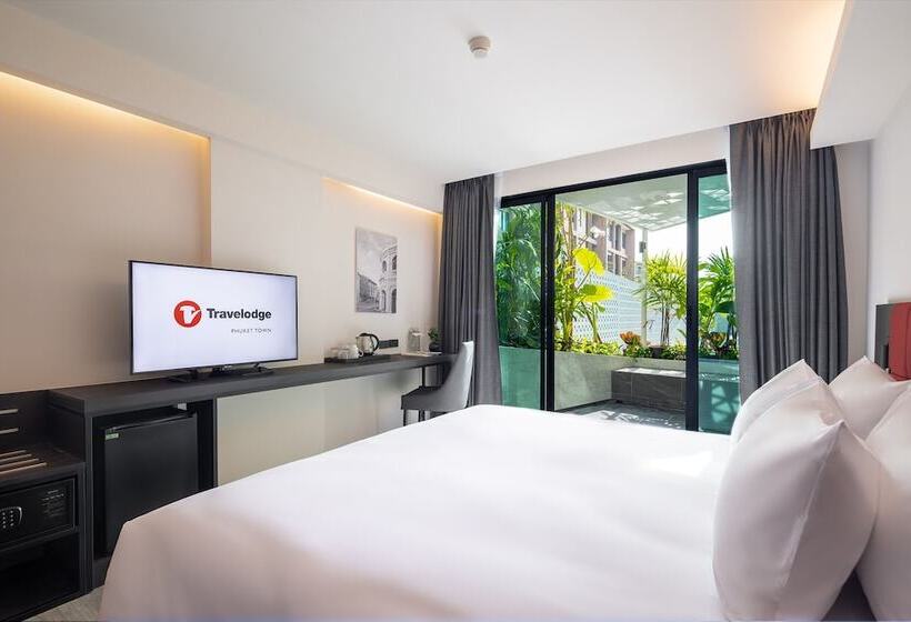 스탠다드 테라스 룸, Travelodge Phuket Town