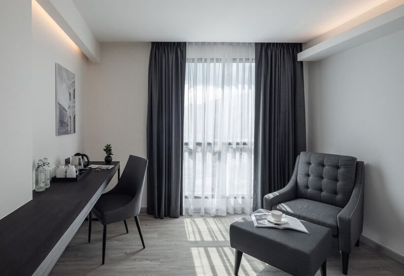 수피리어 룸, Travelodge Phuket Town