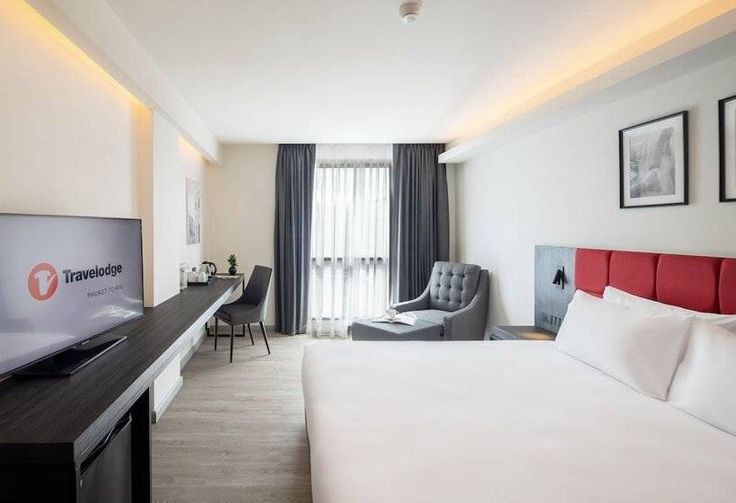 수피리어 룸, Travelodge Phuket Town