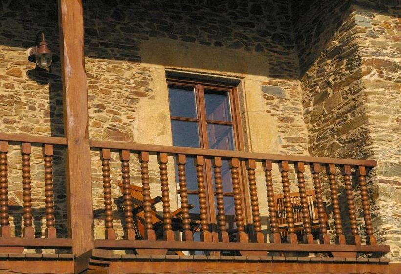 Standaard Driepersoonskamer, Areal