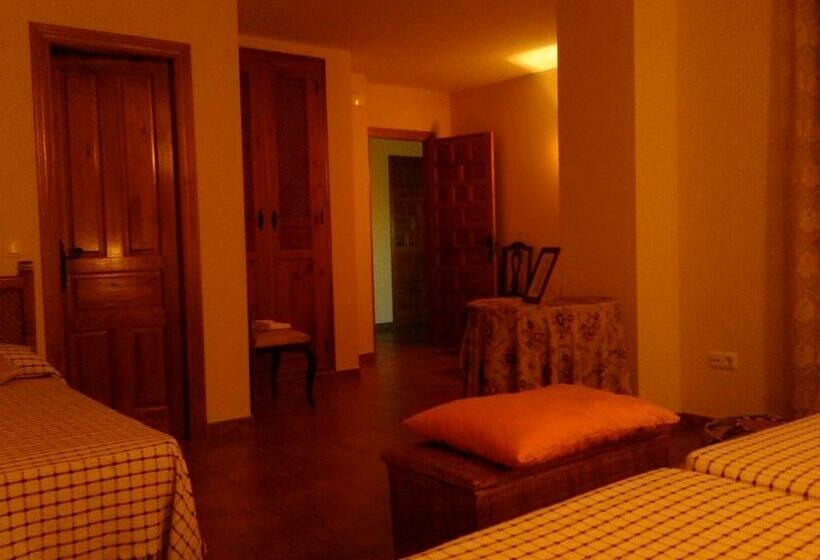 スタンダード4人部屋, Fuerte De San Mauricio