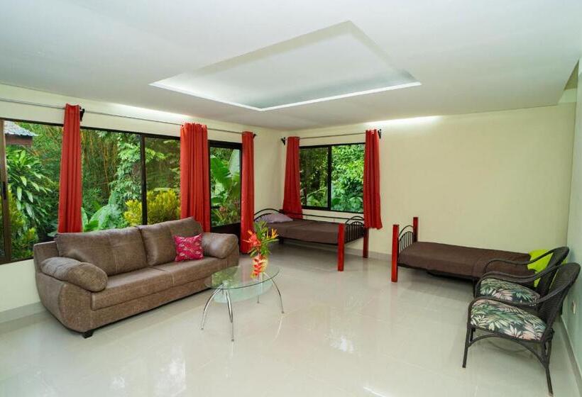 غرفة عائلية, Heliconia Island