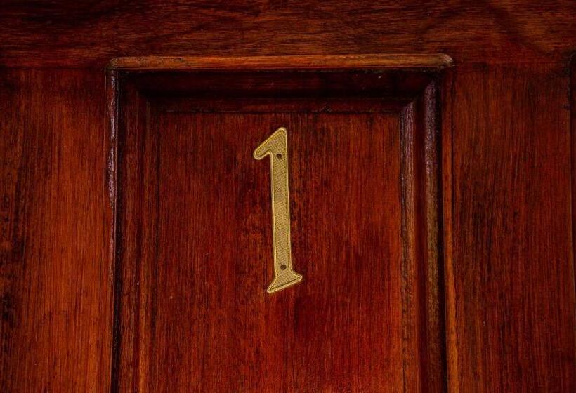 غرفة عائلية مطلّة علي الحديقة, Heliconia Island