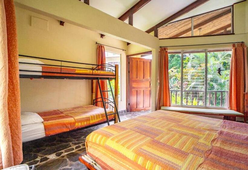 غرفة عائلية مطلّة علي الحديقة, Heliconia Island