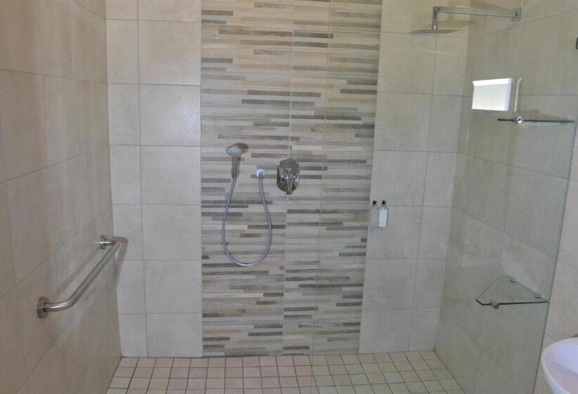 חדר סטנדרט, מיטת קינג, מותאם לאדם עם מוגבלויות, Golf Course Boutique Guesthouse