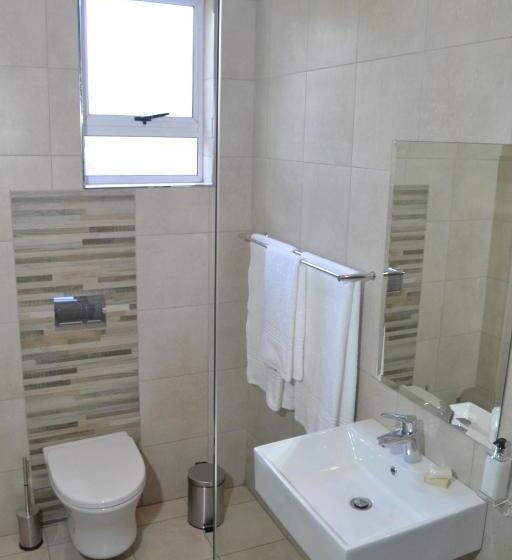 חדר סטנדרט נוף לבריכה, Golf Course Boutique Guesthouse