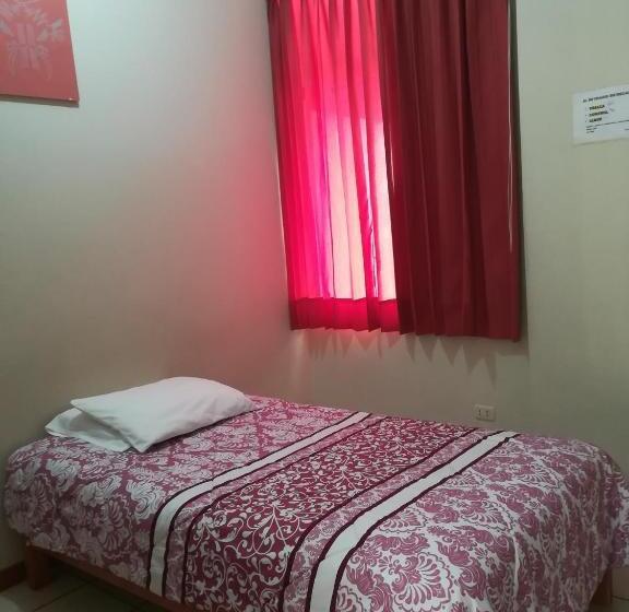 اتاق استاندارد یک نفره, Jumana