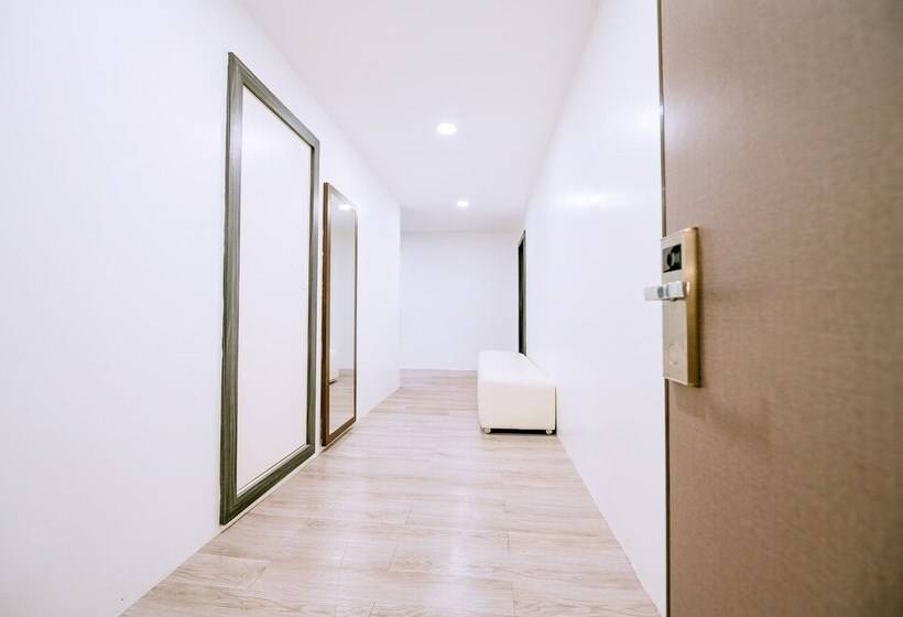 إستوديو سوبيريور, The Concept Hotel Langkawi