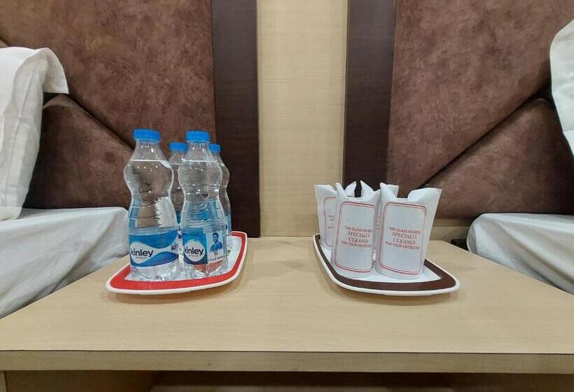 חדר לארבעה סטנדרטי עם נוף לגינה, Vrinda