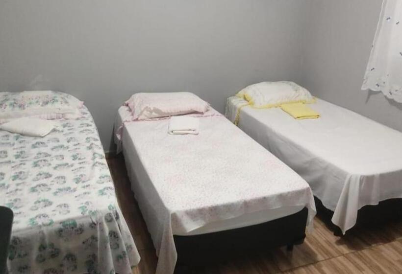 스탠다드 트리플 룸, Hospedagem Santo Agostinho
