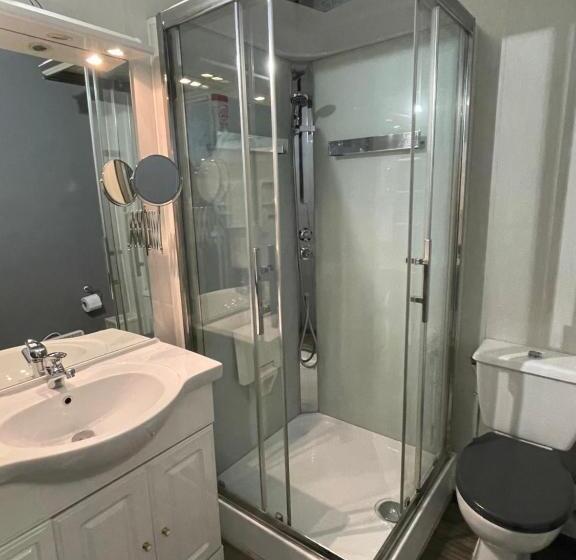 Номер Стандарт, Le Vrai Paradis