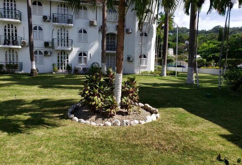 استودیوی استاندارد با چشم‌انداز دریا, Wins On The Beach