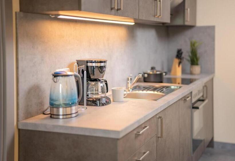 Апартаменты 2 Спальни, Elly Hostel