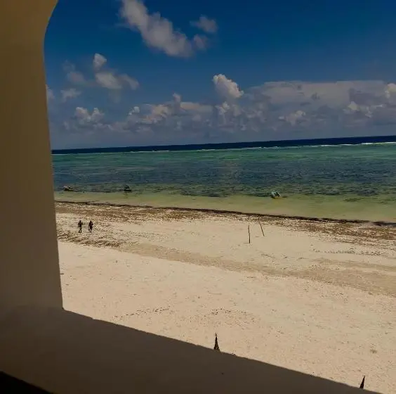 オーシャンビュースタンダードルームバルコニー付き, Ahg Sun Bay Mlilile Beach