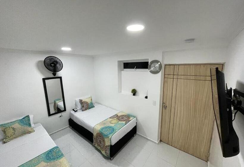 غرفة قياسية, Eterna Primavera