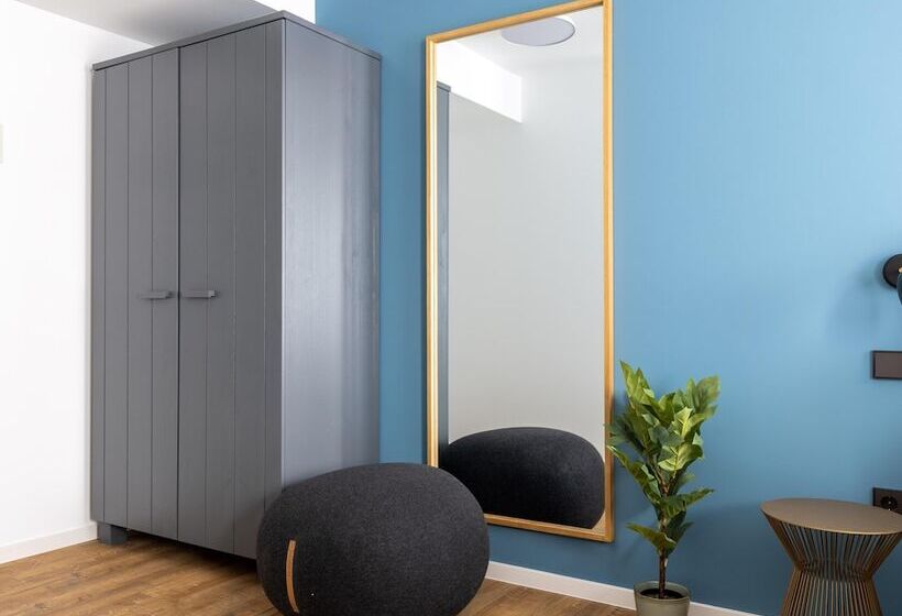 جناح, Limehome Augsburg Annastraße